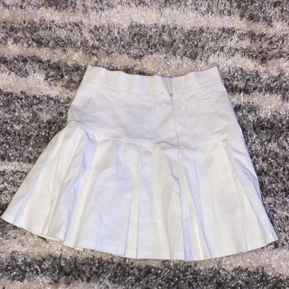 Size small , - Picture 2 of 2